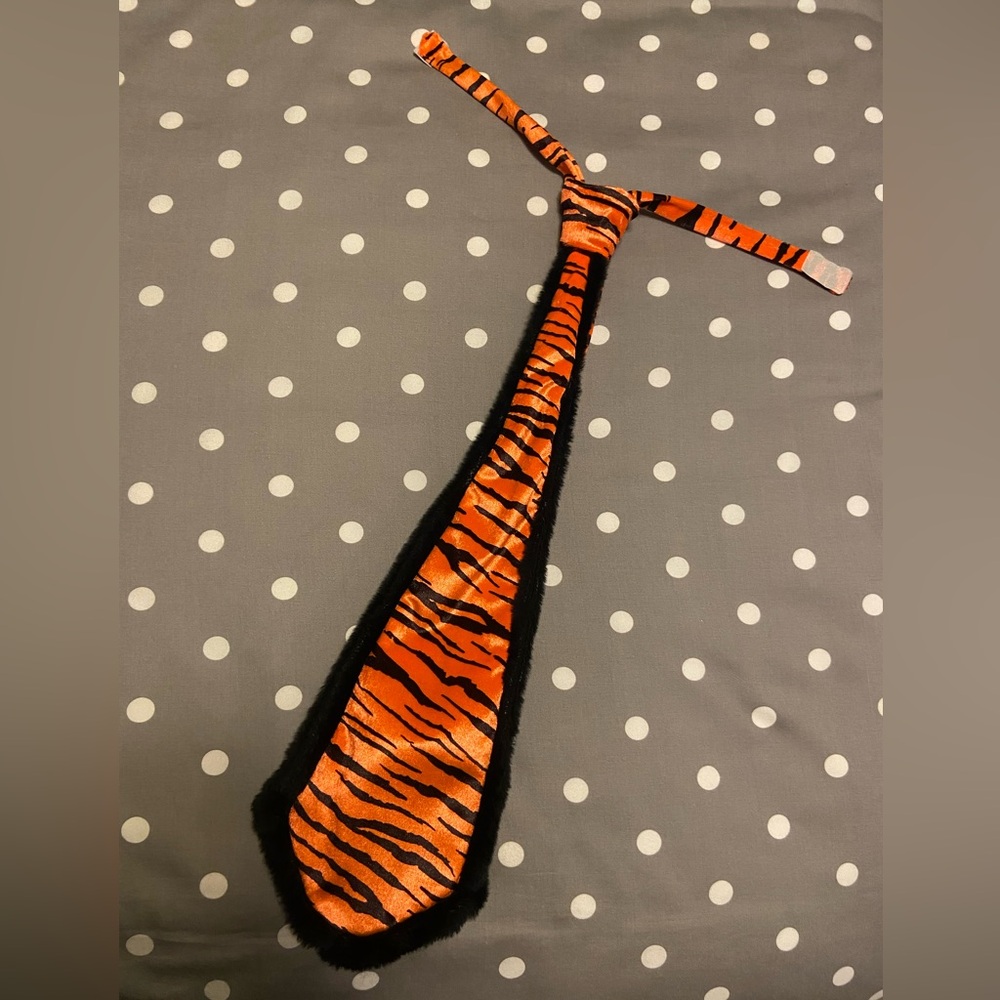 Costume Tie